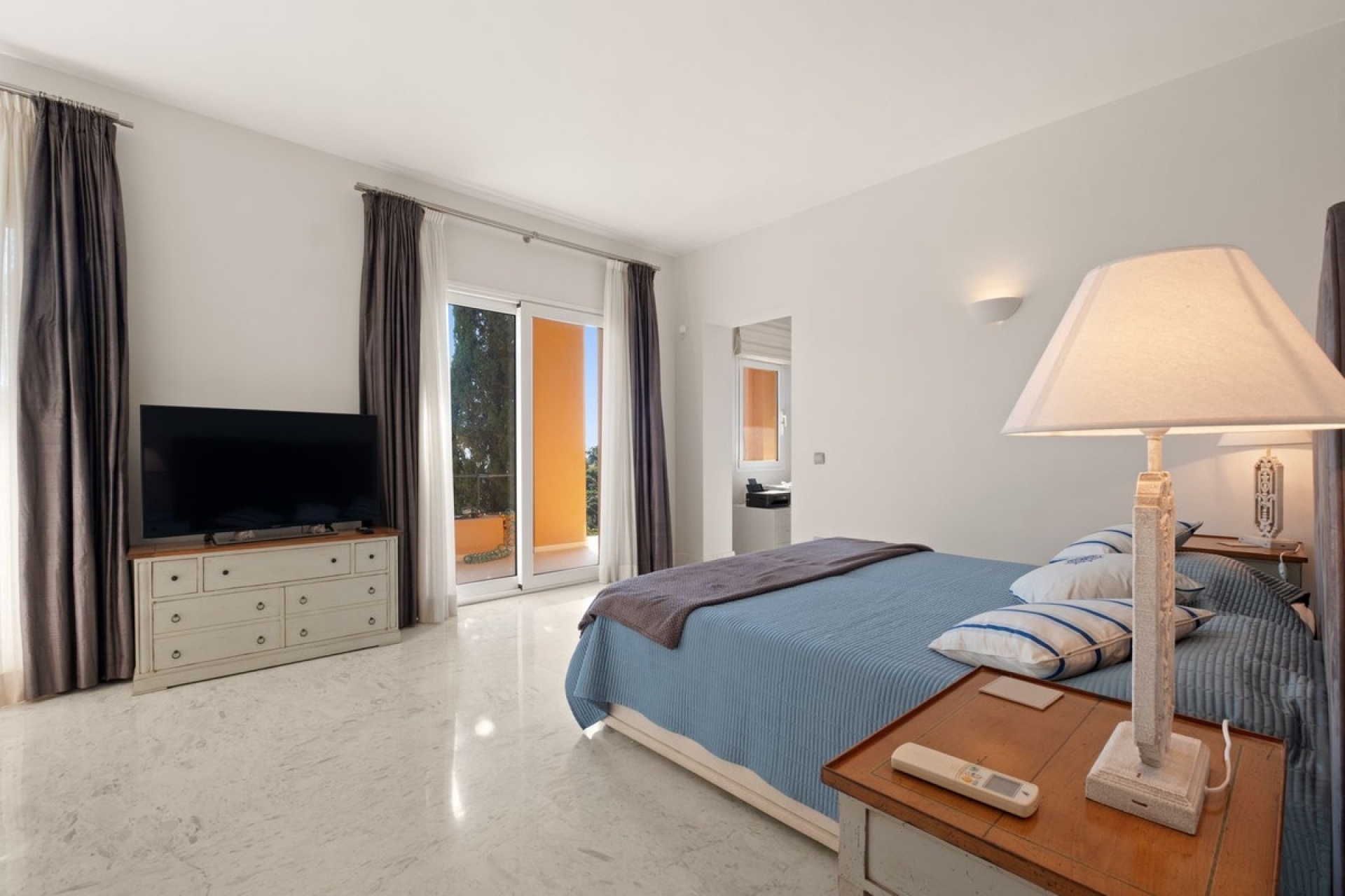 Rynek wtórny - Villa - Marbella - La Mairena
