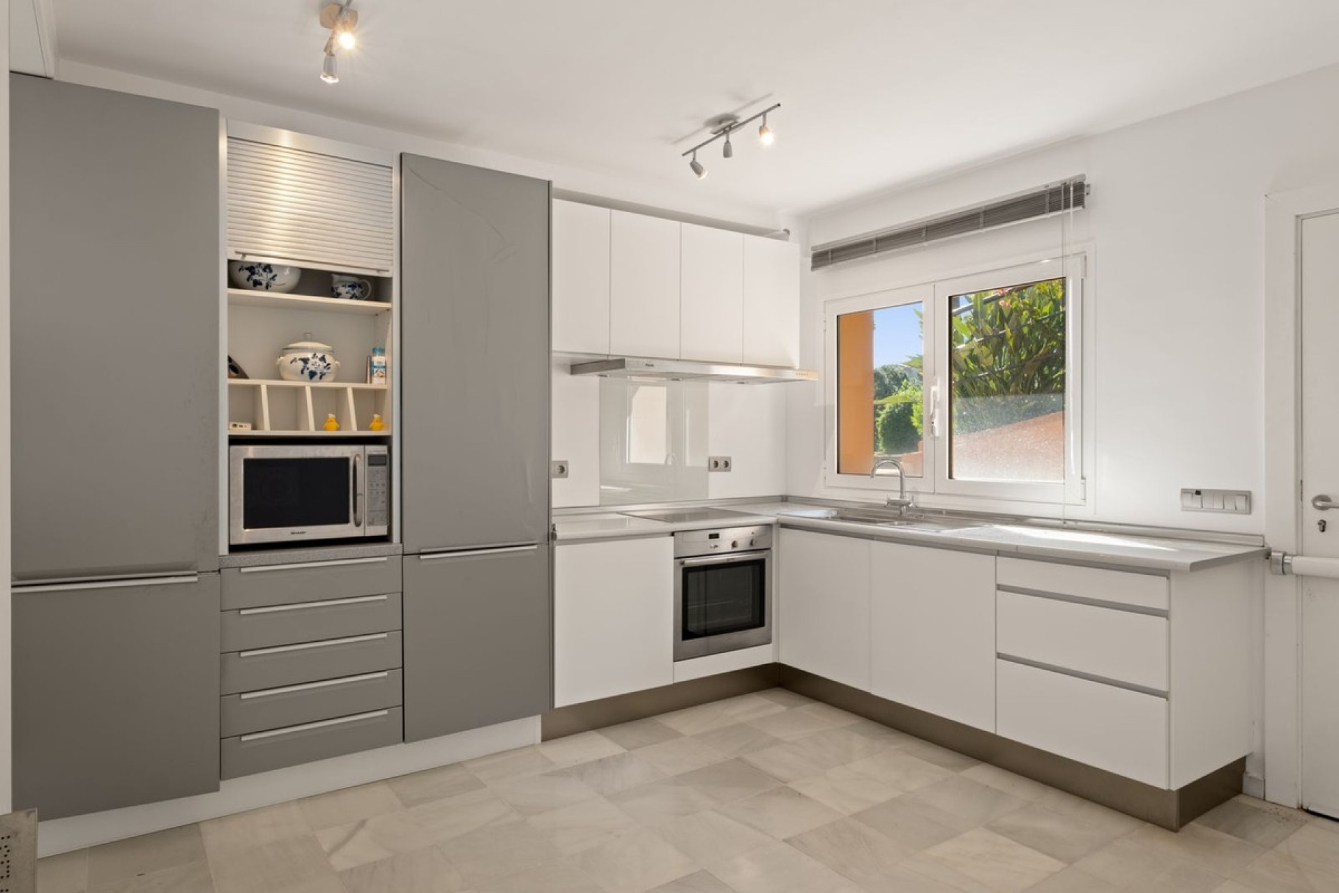 Rynek wtórny - Villa - Marbella - La Mairena