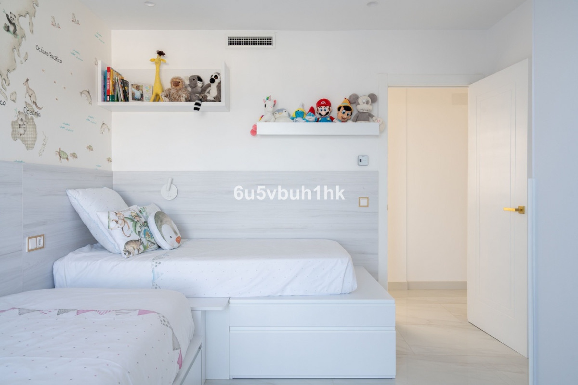 Rynek wtórny - Villa - Marbella - La Mairena