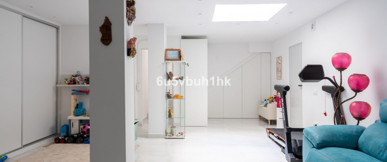 Rynek wtórny - Villa - Marbella - La Mairena