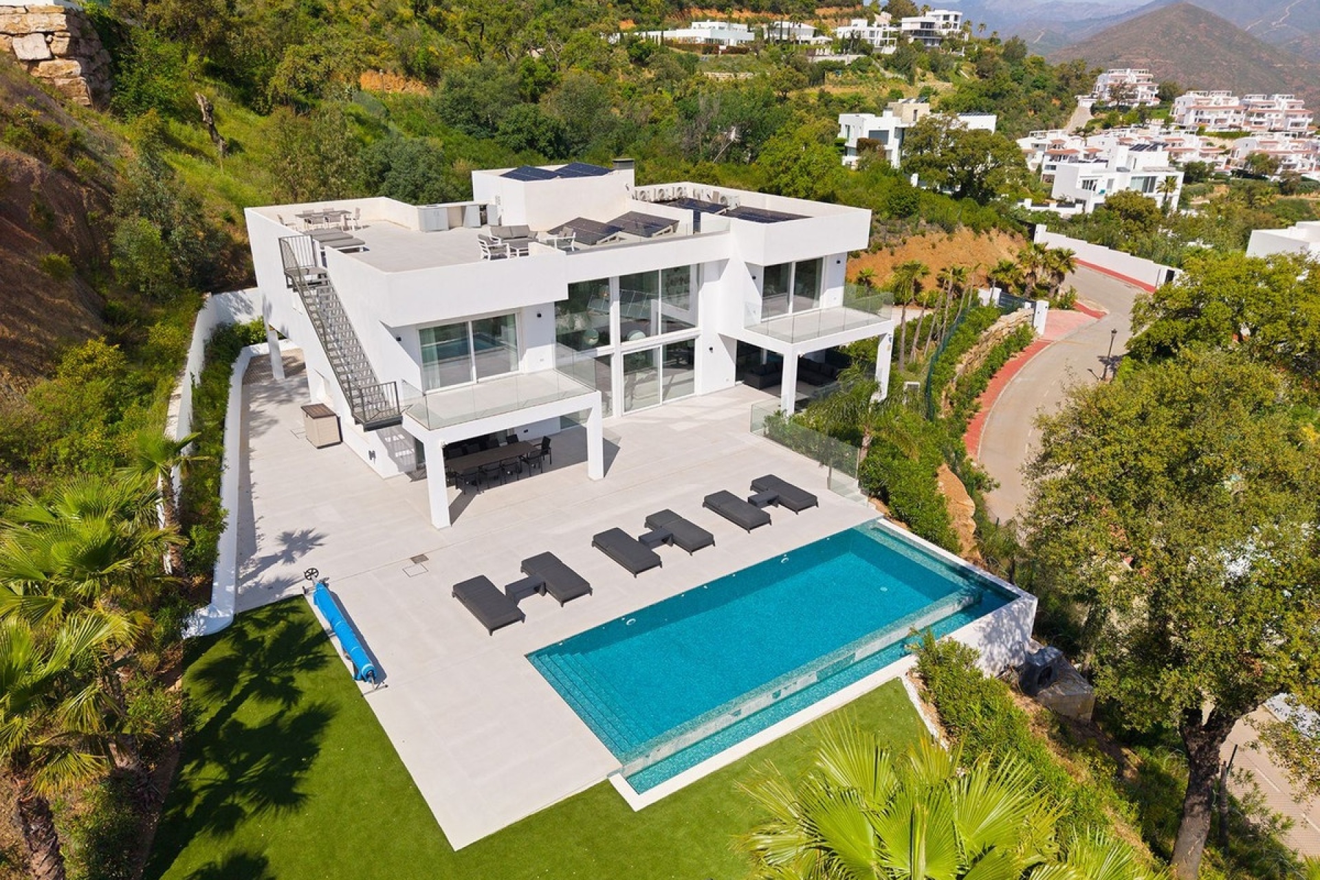 Rynek wtórny - Villa - Marbella - La Mairena