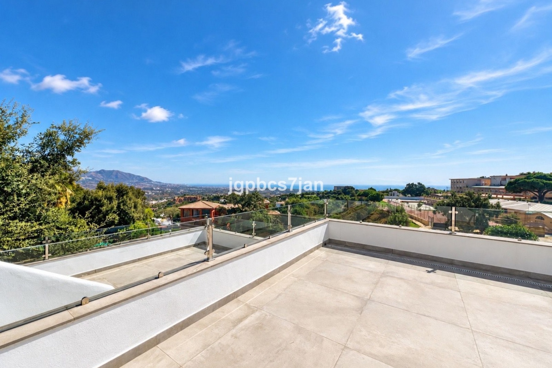 Rynek wtórny - Villa - Marbella - La Mairena