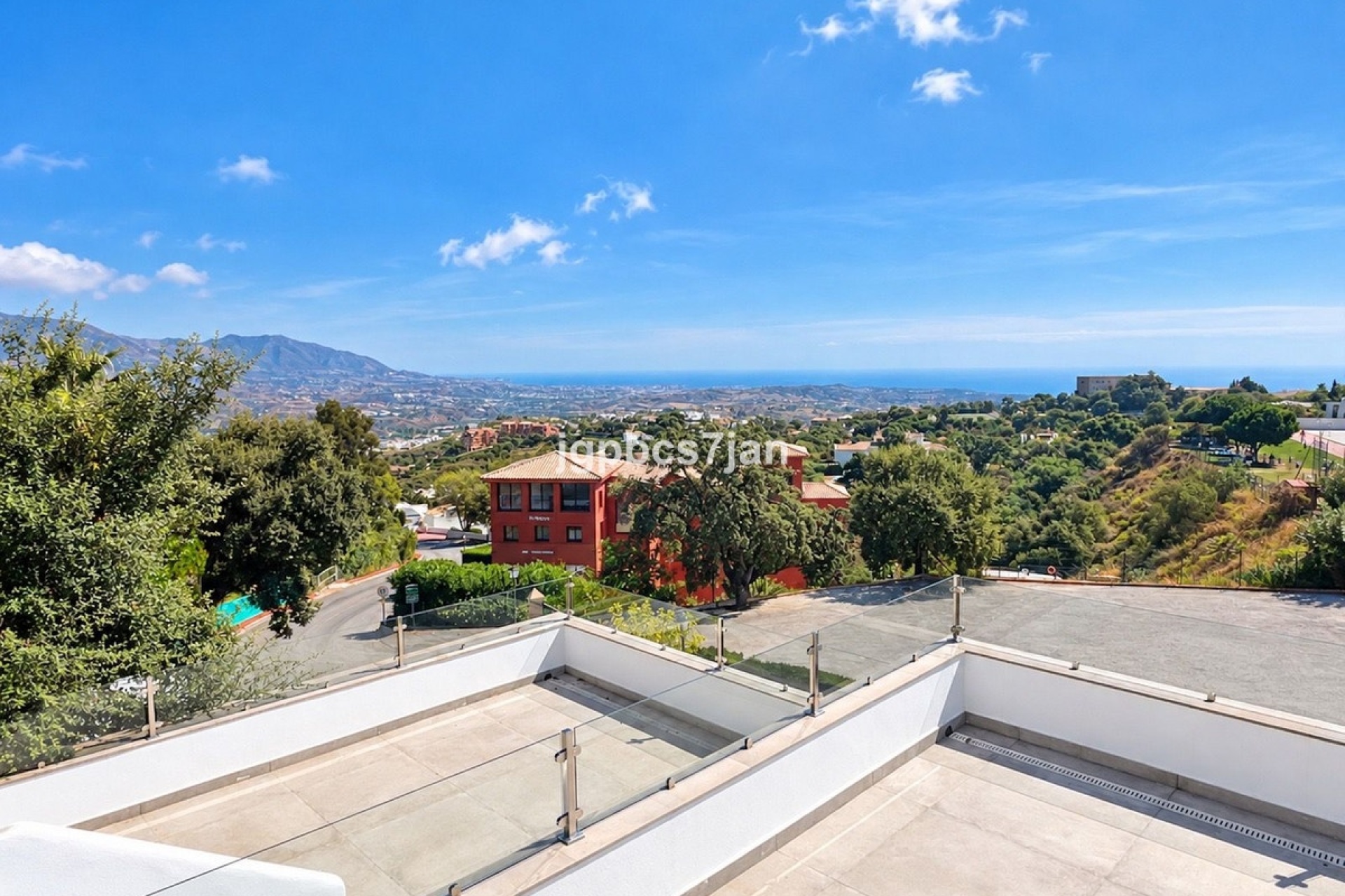 Rynek wtórny - Villa - Marbella - La Mairena