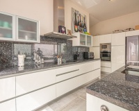 Rynek wtórny - Villa - Marbella - La Mairena