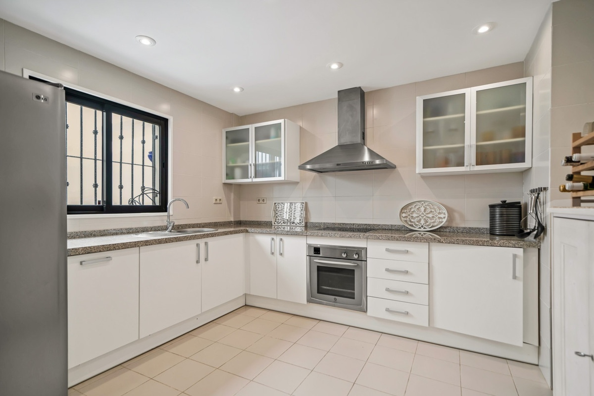 Rynek wtórny - Villa - Marbella - La Mairena