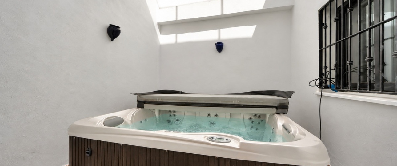 Rynek wtórny - Villa - Marbella - La Mairena