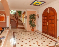 Rynek wtórny - Villa - Marbella - La Mairena