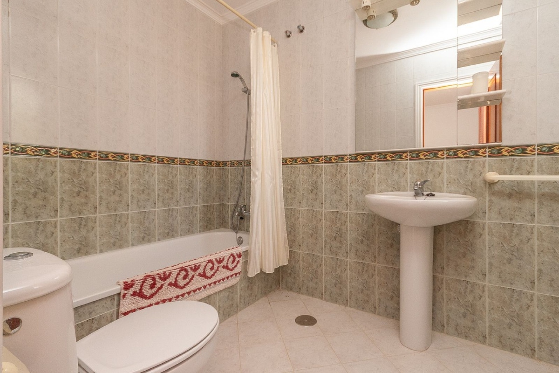 Rynek wtórny - Villa - Marbella - La Mairena