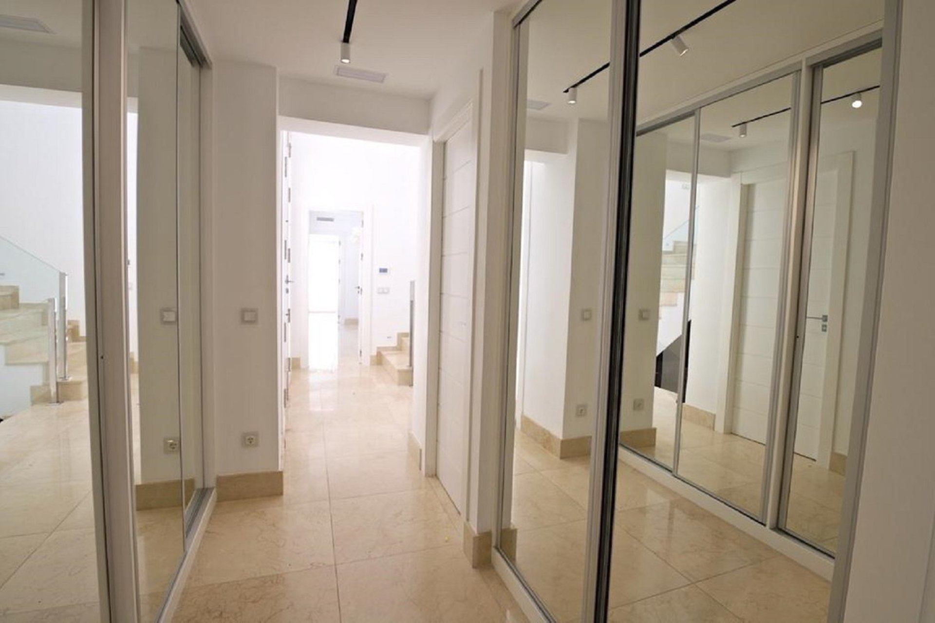 Rynek wtórny - Villa - Marbella - Las Brisas