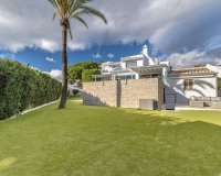 Rynek wtórny - Villa - Marbella - Las Chapas