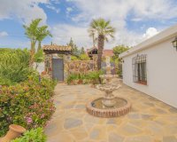 Rynek wtórny - Villa - Marbella - Las Chapas