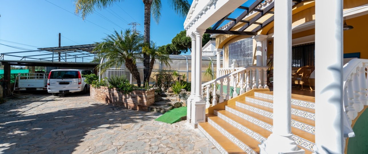 Rynek wtórny - Villa - Marbella - Las Chapas