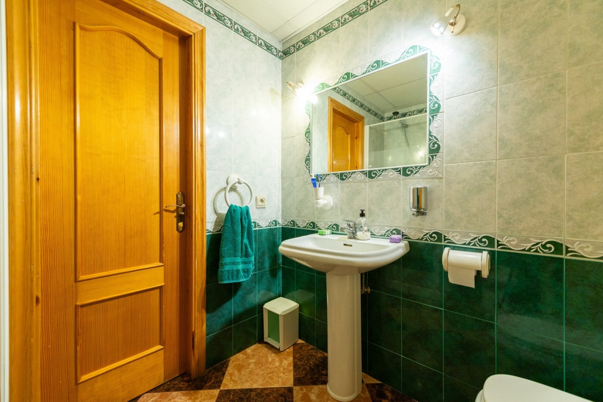 Rynek wtórny - Villa - Marbella - Las Chapas