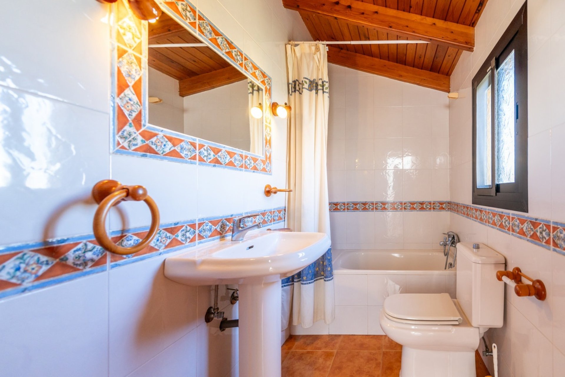 Rynek wtórny - Villa - Marbella - Las Chapas