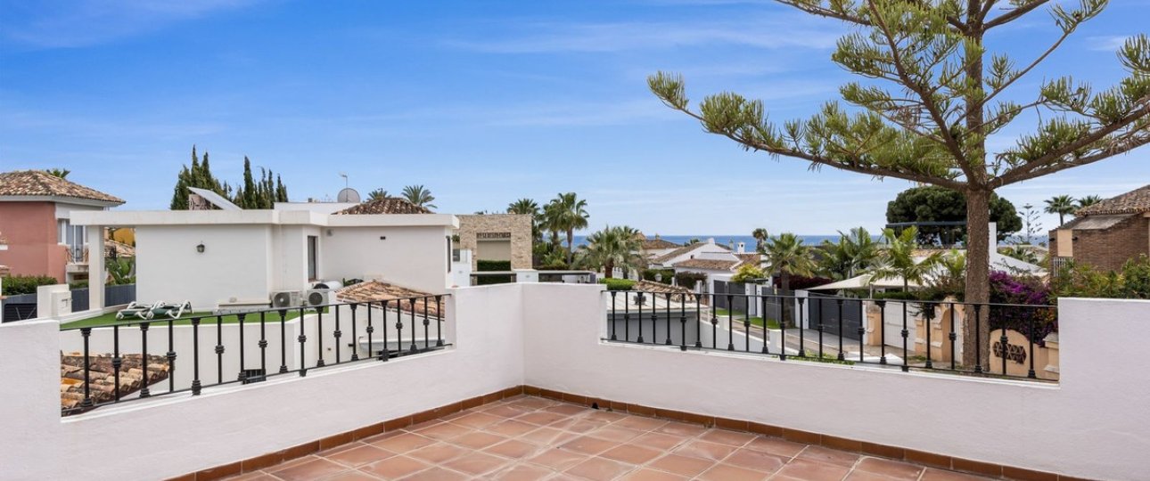 Rynek wtórny - Villa - Marbella - Las Chapas