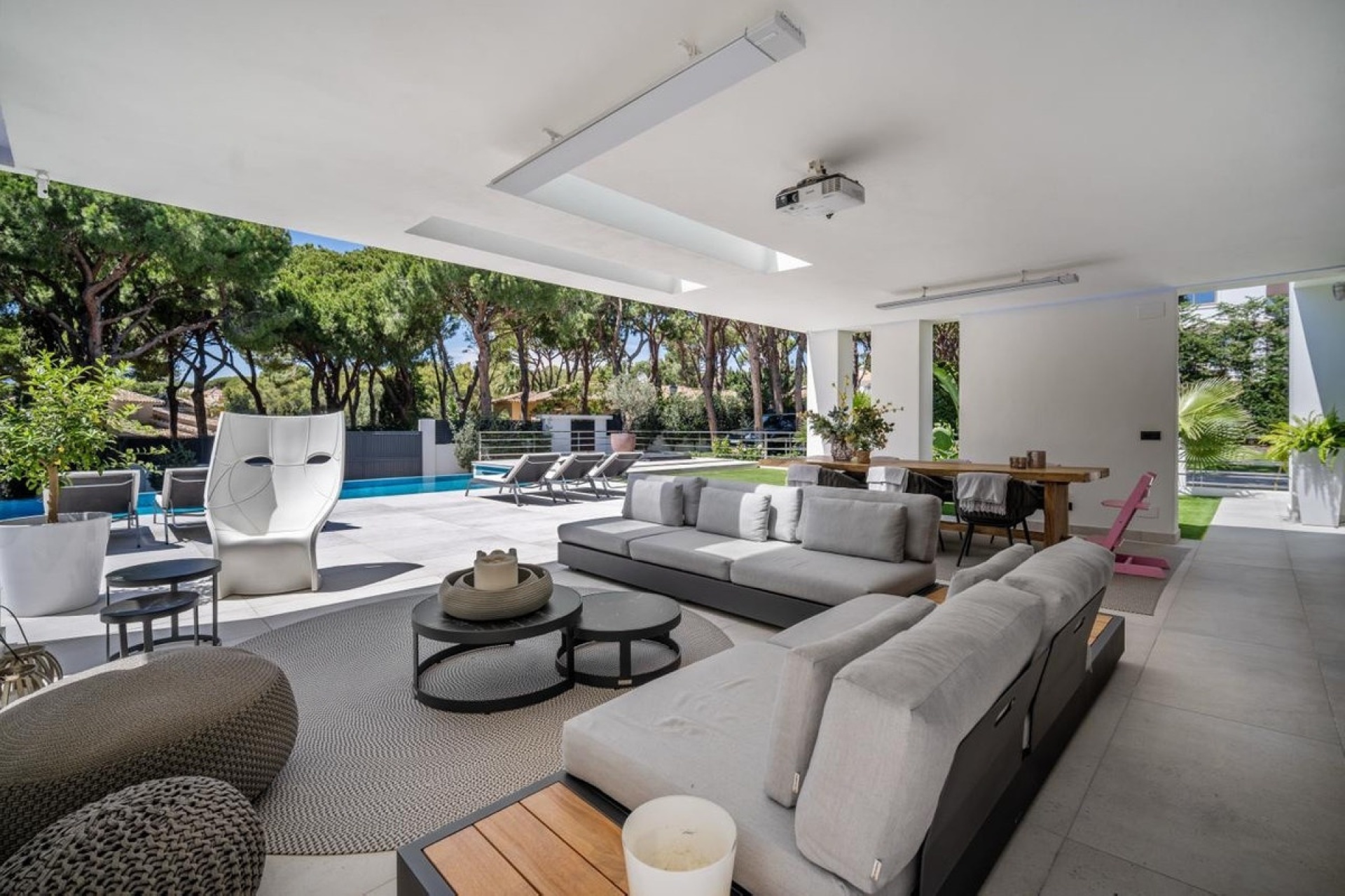 Rynek wtórny - Villa - Marbella - Las Chapas