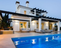 Rynek wtórny - Villa - Marbella - Las Chapas