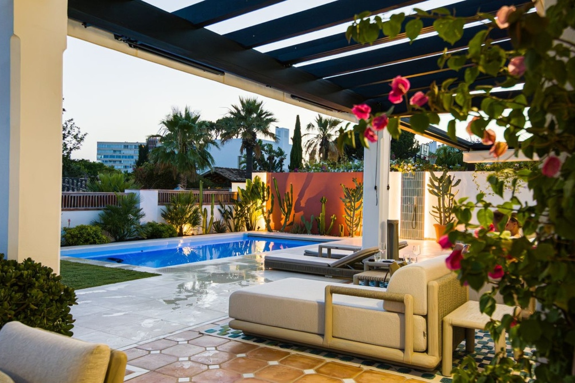 Rynek wtórny - Villa - Marbella - Las Chapas