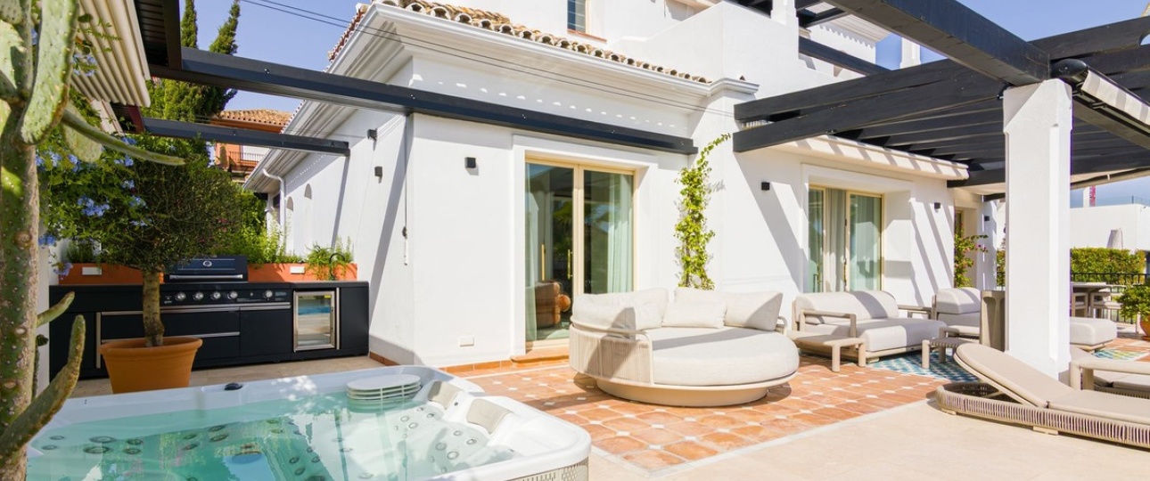 Rynek wtórny - Villa - Marbella - Las Chapas