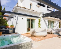 Rynek wtórny - Villa - Marbella - Las Chapas
