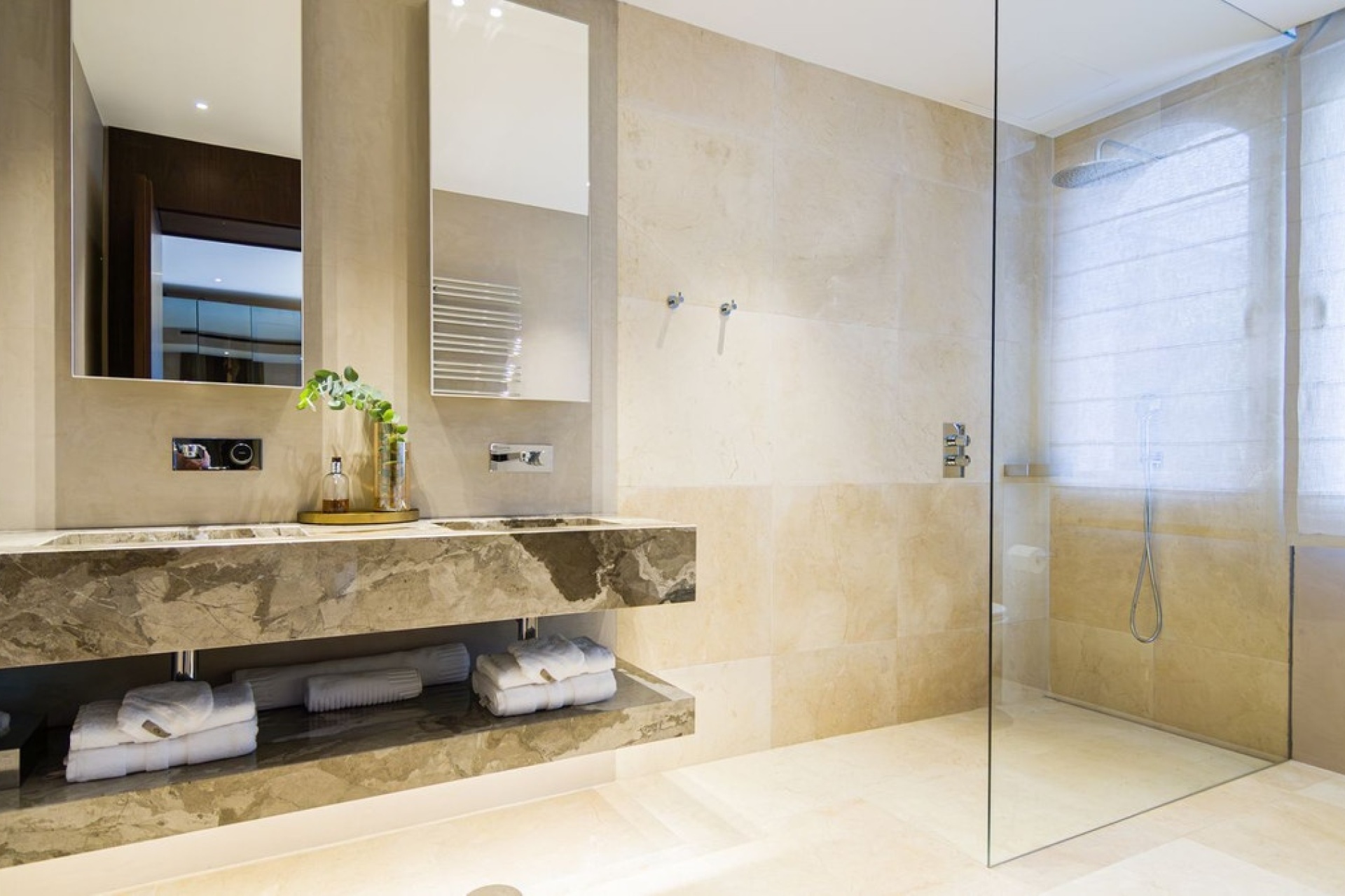 Rynek wtórny - Villa - Marbella - Las Chapas