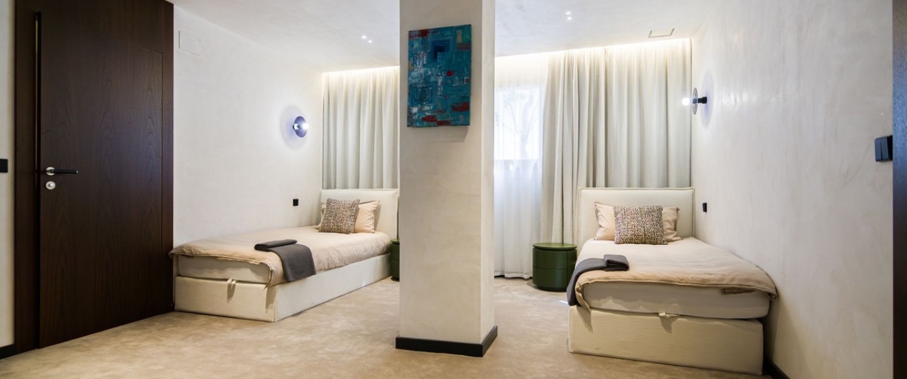 Rynek wtórny - Villa - Marbella - Las Chapas