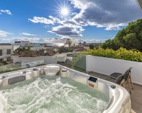 Rynek wtórny - Villa - Marbella - Las Chapas