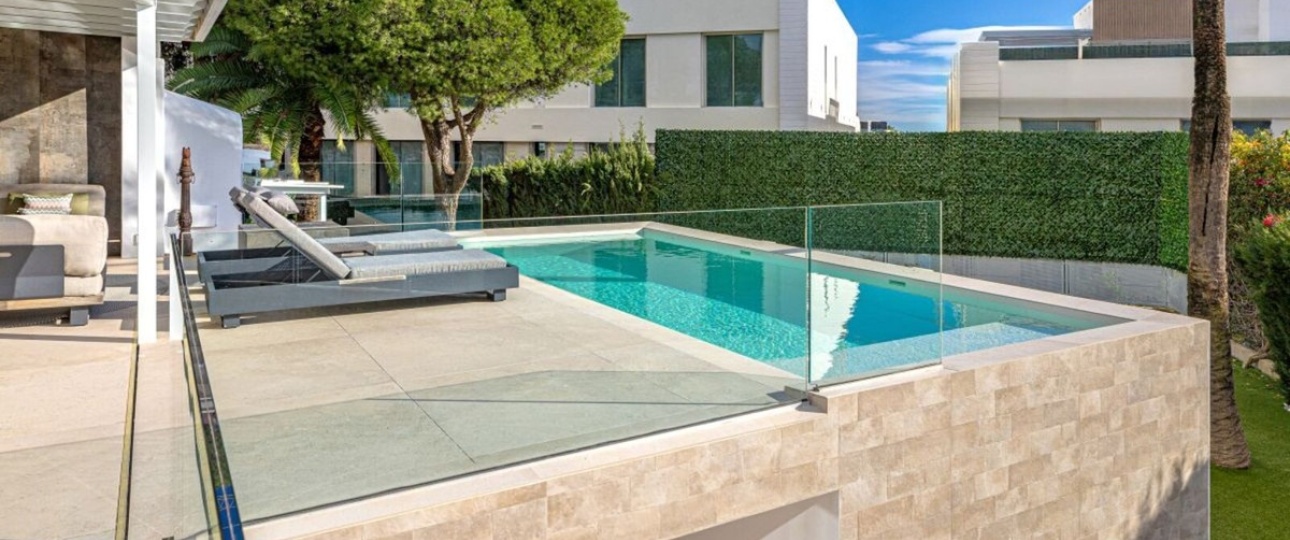 Rynek wtórny - Villa - Marbella - Las Chapas