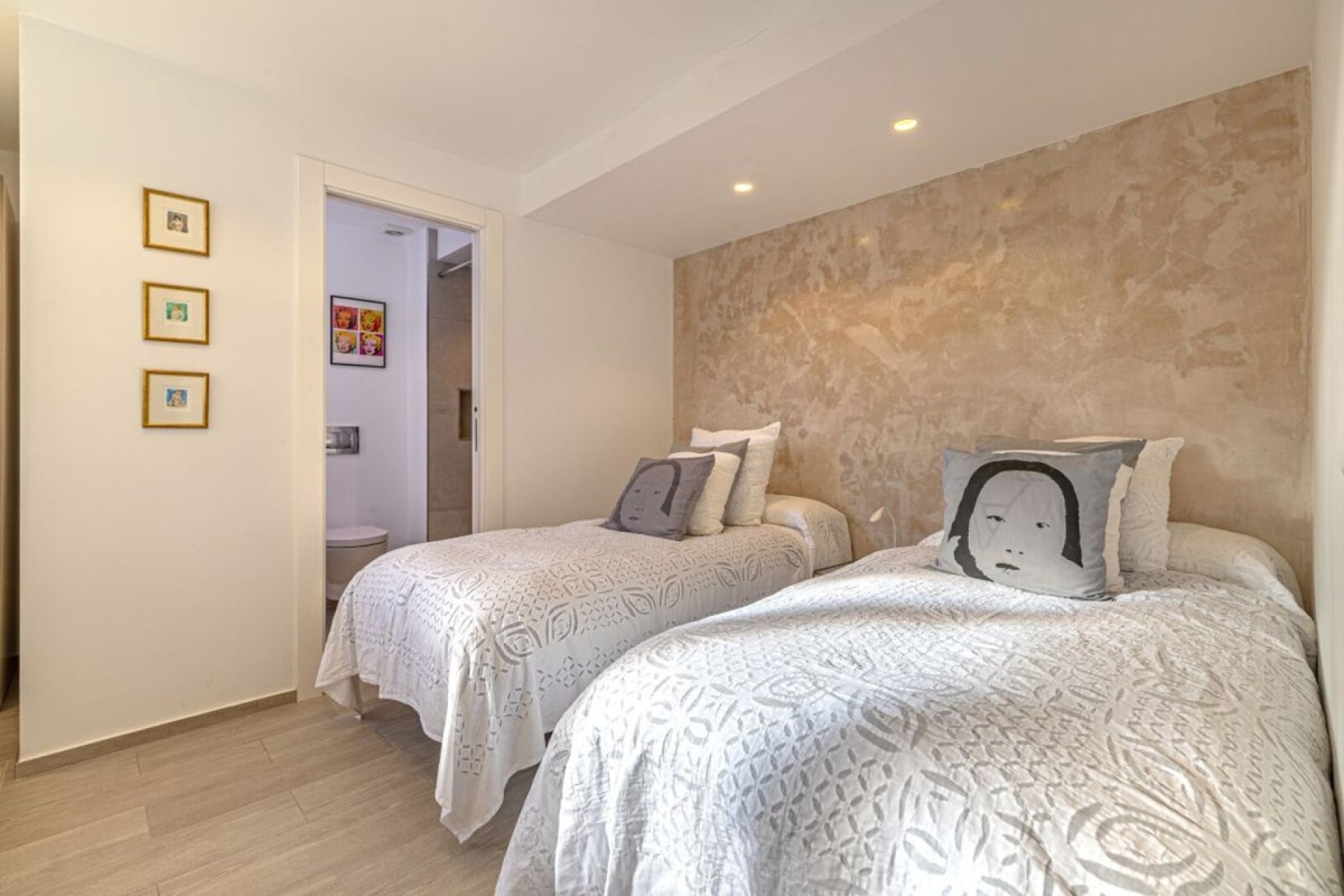 Rynek wtórny - Villa - Marbella - Las Chapas