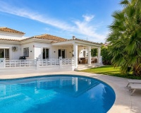 Rynek wtórny - Villa - Marbella - Las Chapas