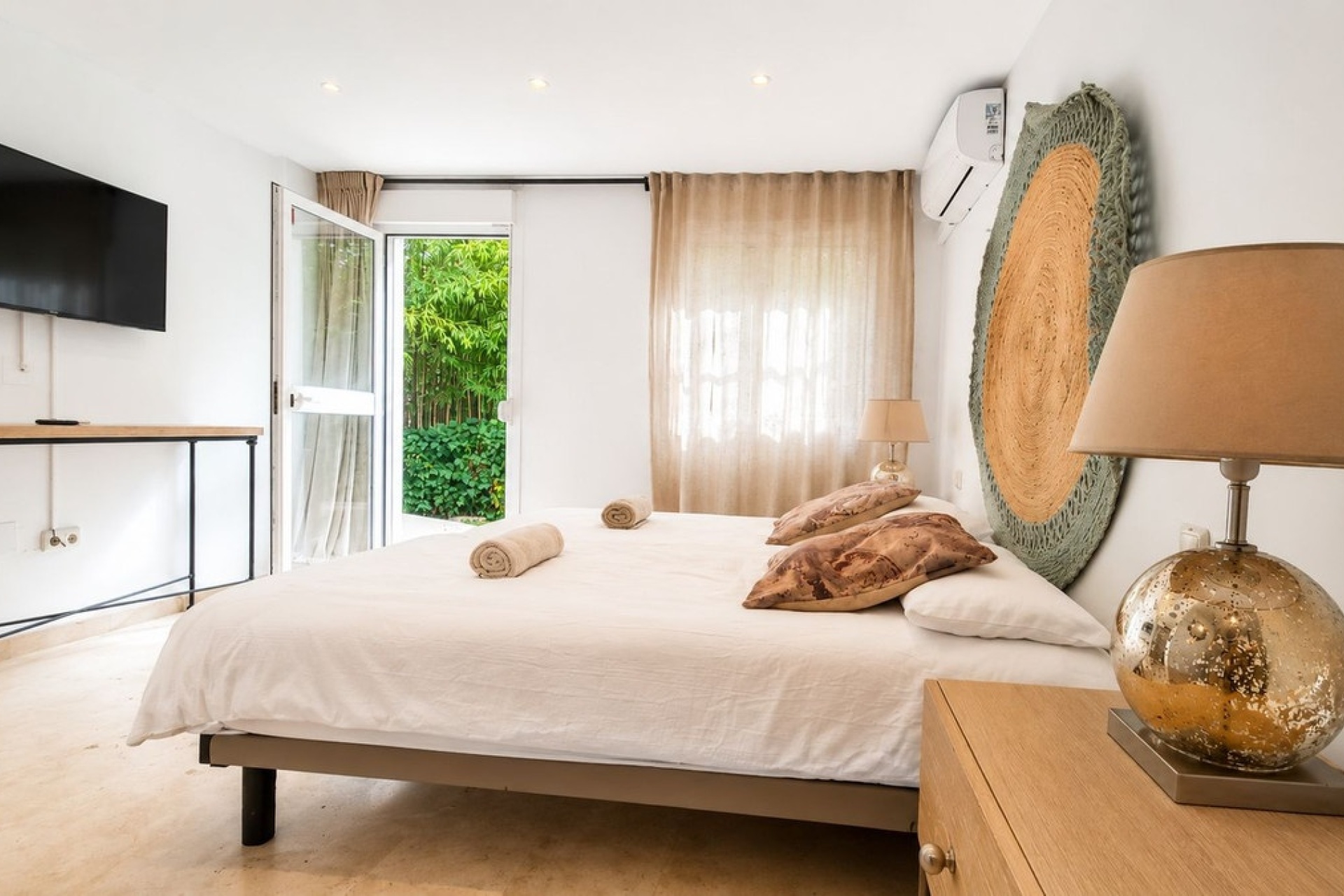 Rynek wtórny - Villa - Marbella - Las Chapas