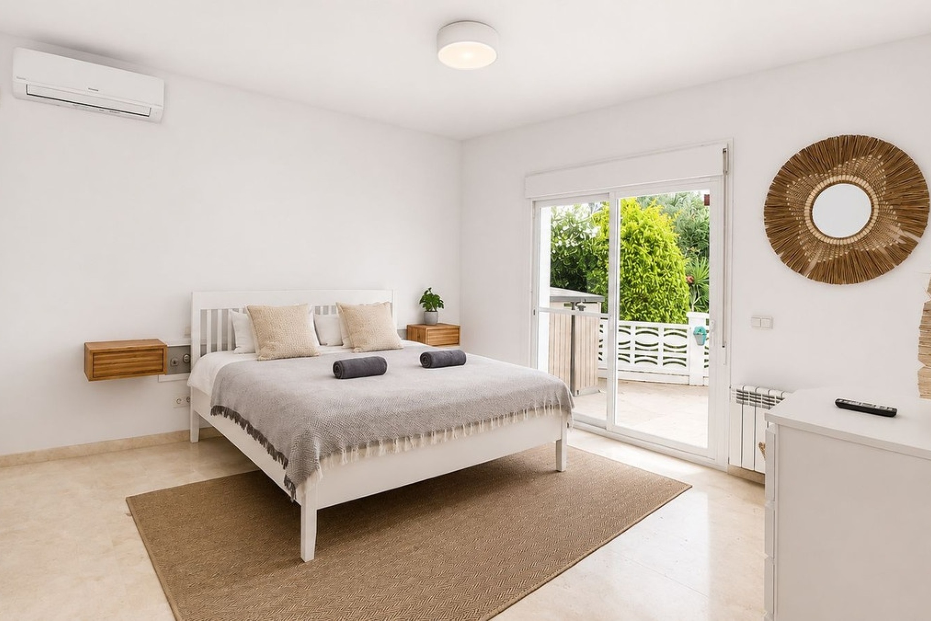 Rynek wtórny - Villa - Marbella - Las Chapas