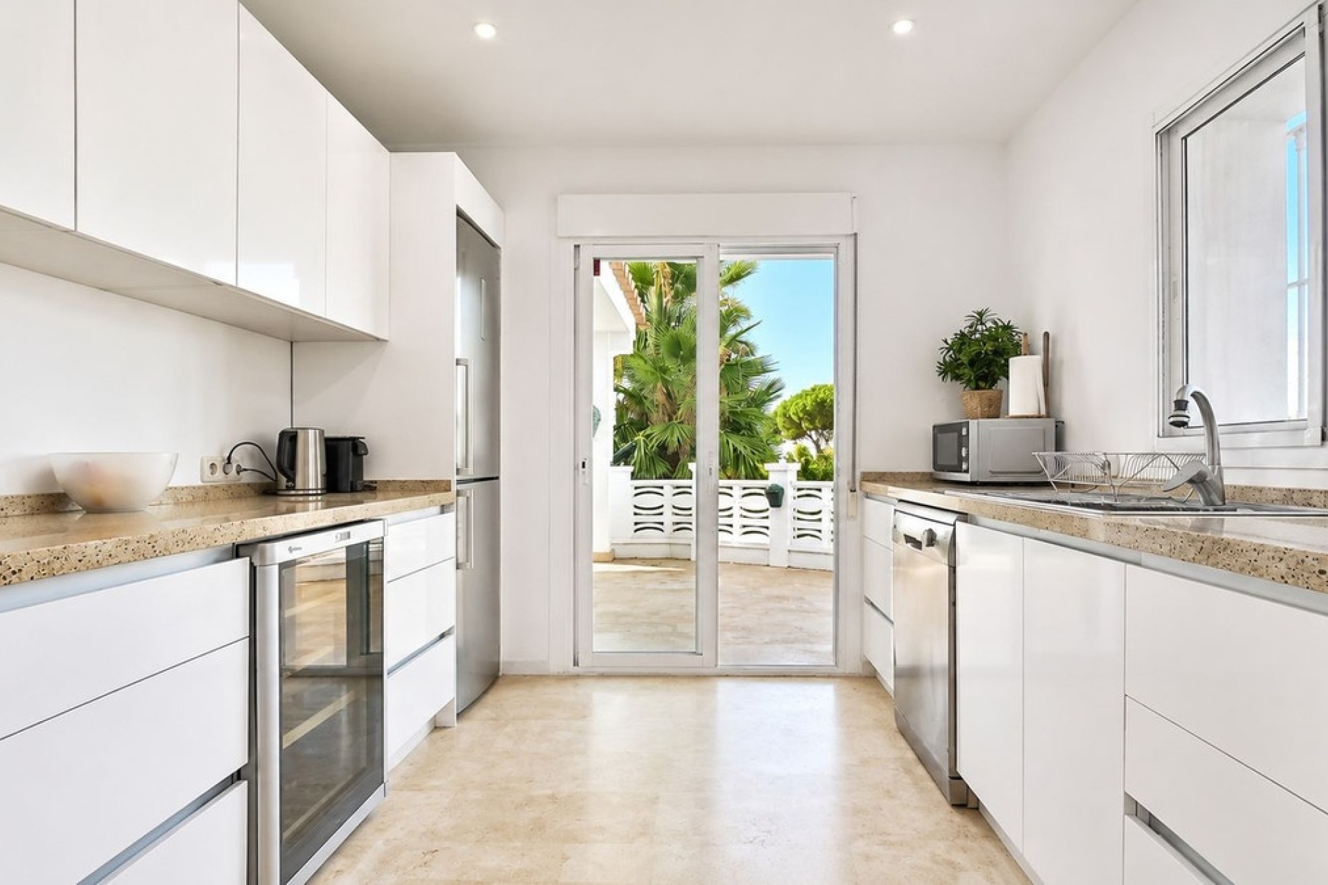 Rynek wtórny - Villa - Marbella - Las Chapas