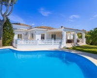Rynek wtórny - Villa - Marbella - Las Chapas