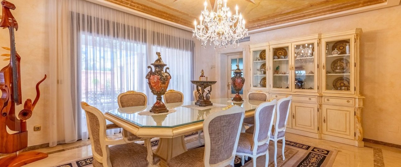 Rynek wtórny - Villa - Marbella - Los Monteros