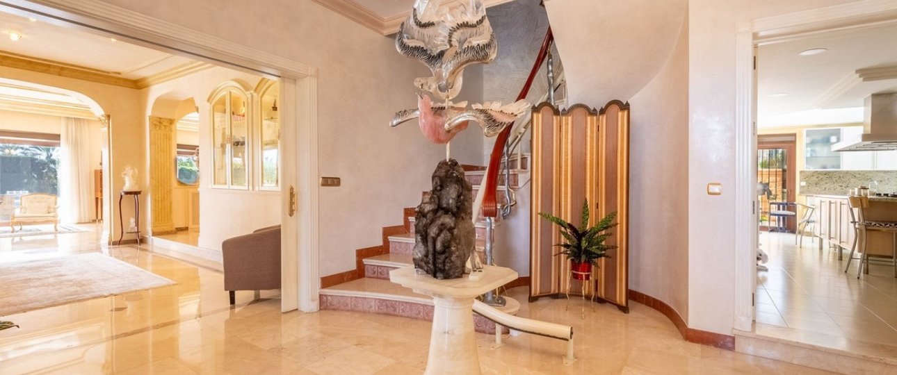Rynek wtórny - Villa - Marbella - Los Monteros