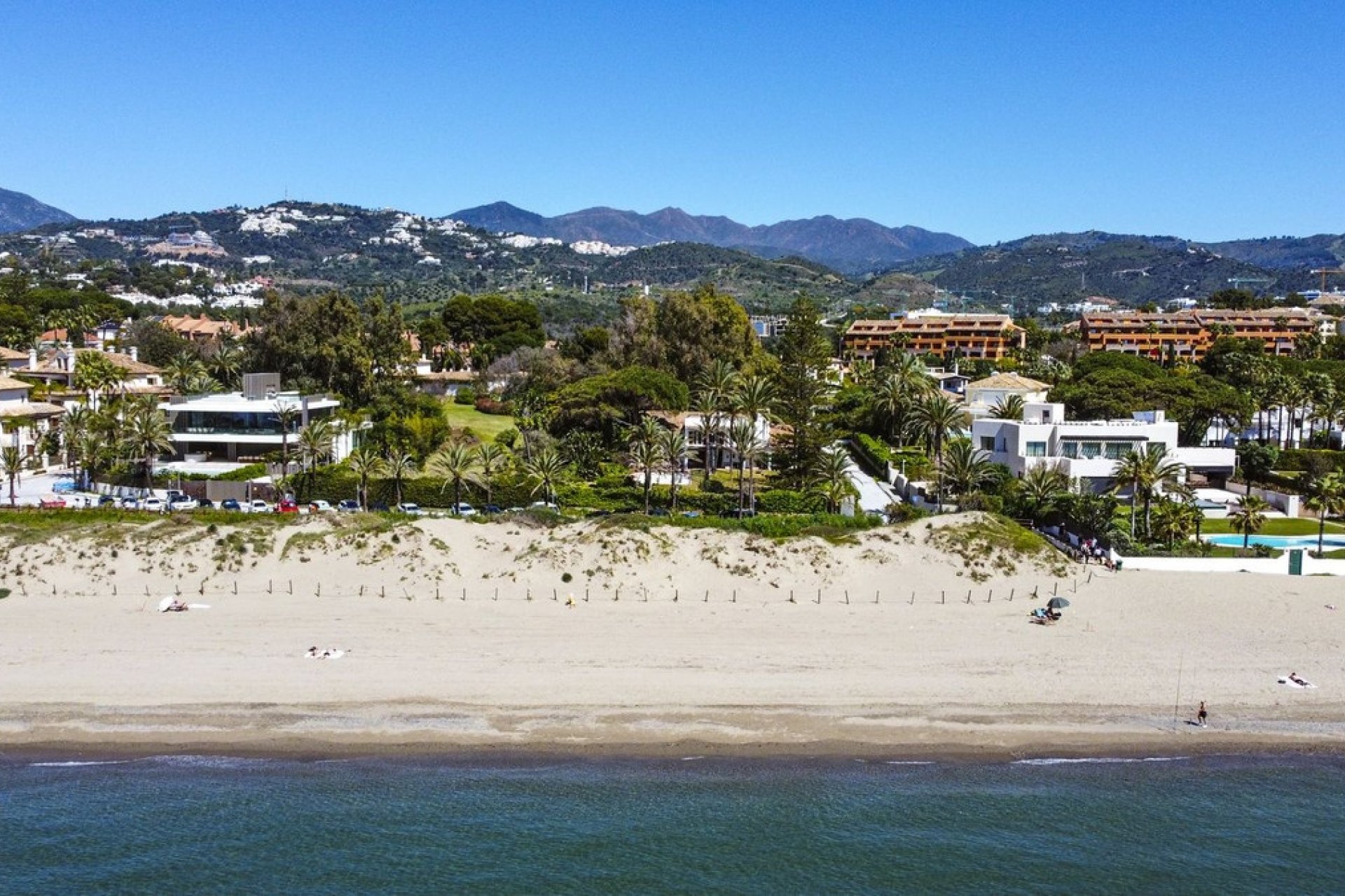 Rynek wtórny - Villa - Marbella - Los Monteros