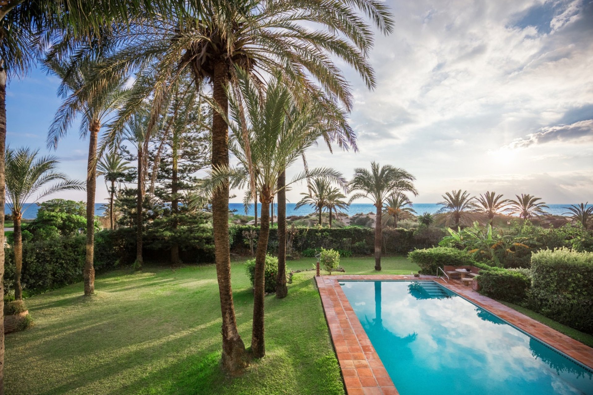 Rynek wtórny - Villa - Marbella - Los Monteros
