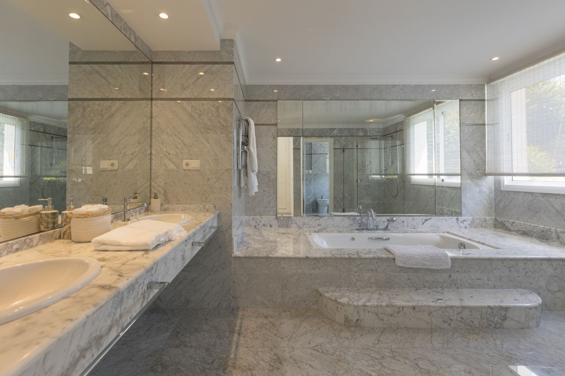 Rynek wtórny - Villa - Marbella - Los Monteros