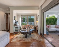 Rynek wtórny - Villa - Marbella - Los Monteros