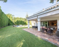 Rynek wtórny - Villa - Marbella - Los Monteros