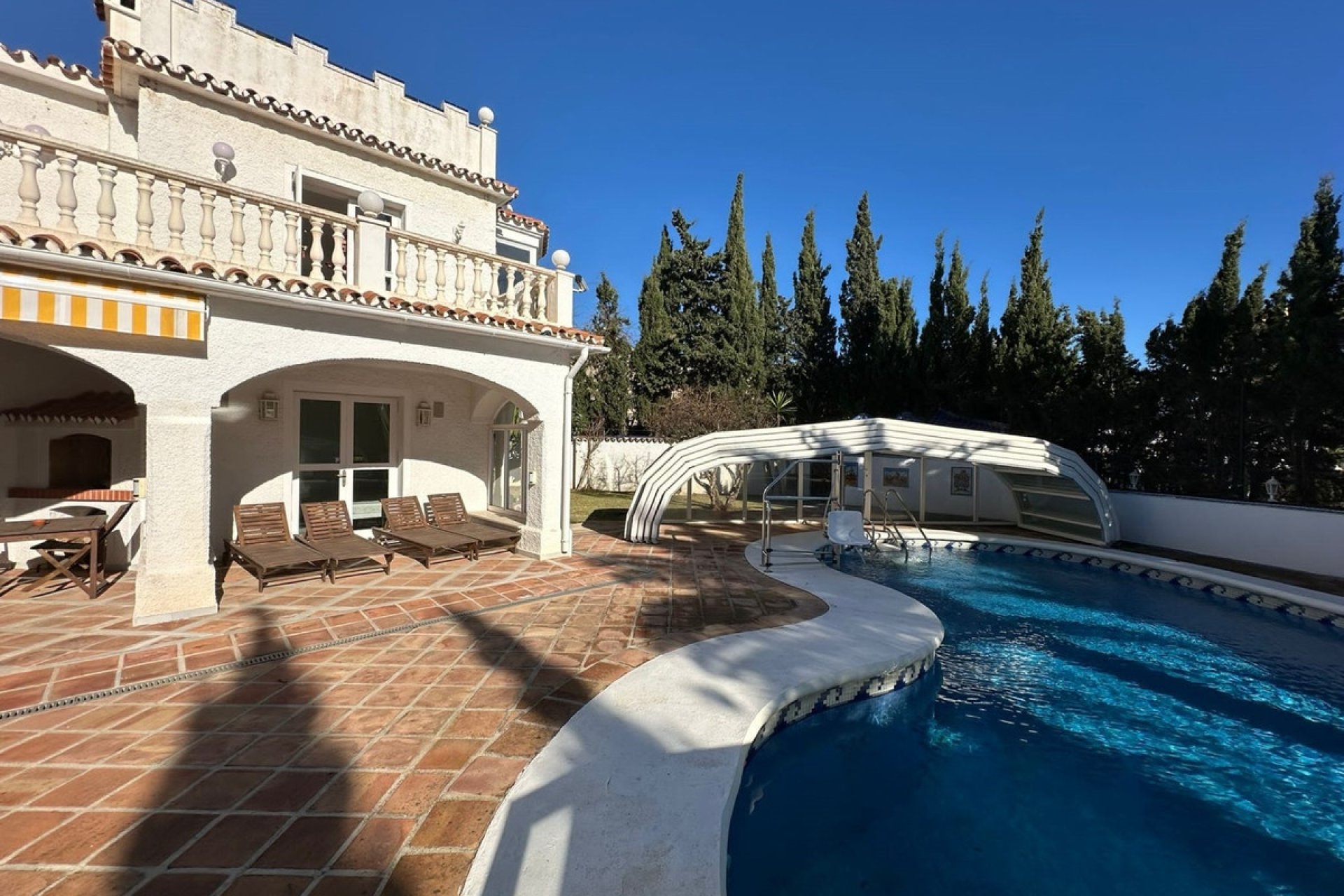 Rynek wtórny - Villa - Marbella - Marbesa