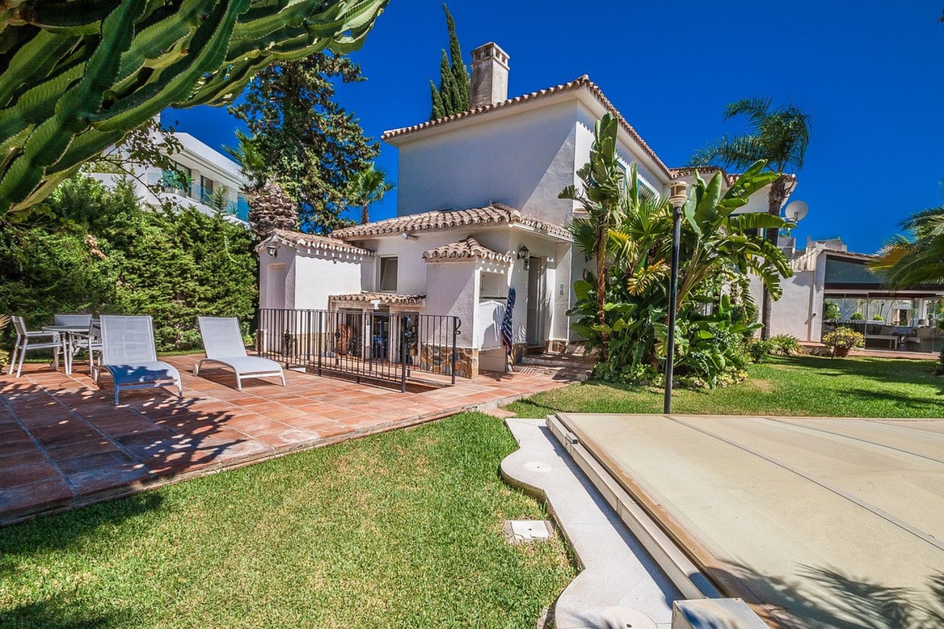 Rynek wtórny - Villa - Marbella - Marbesa