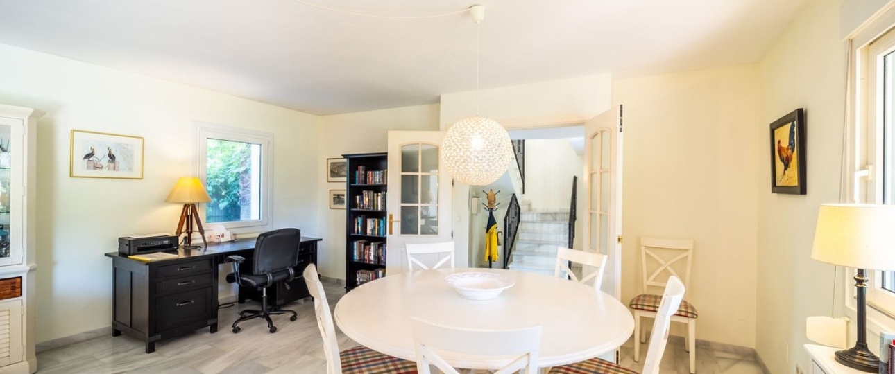 Rynek wtórny - Villa - Marbella - Marbesa