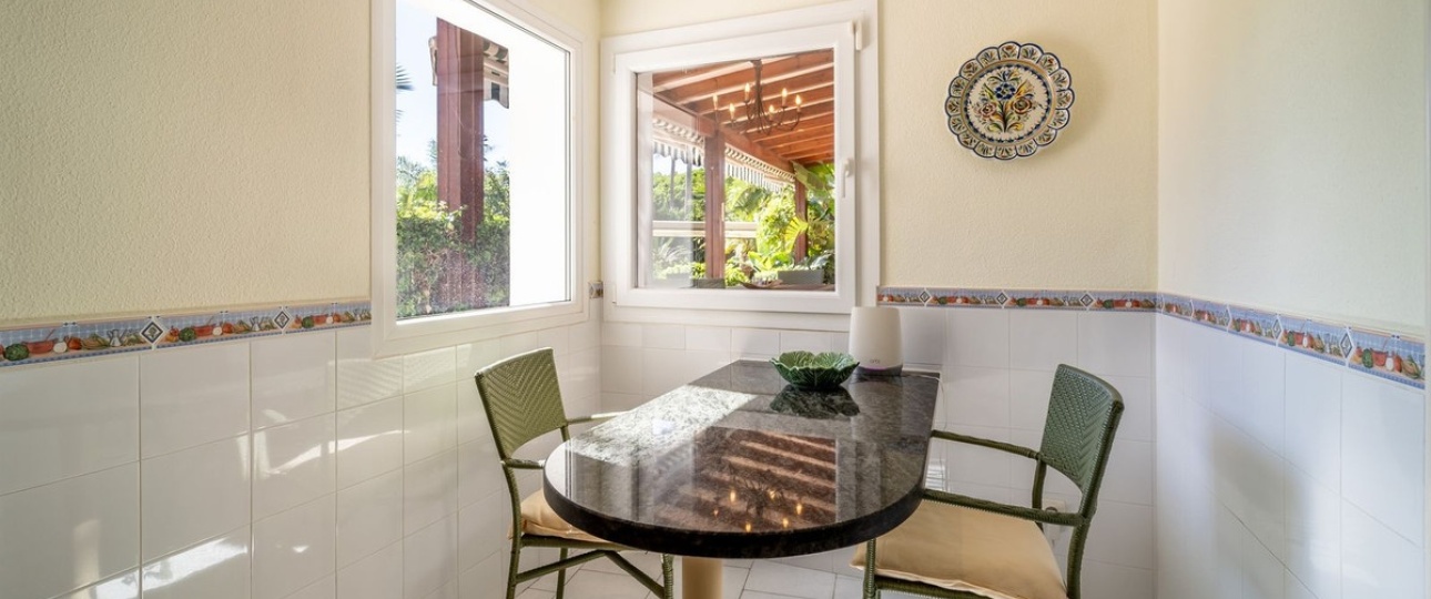 Rynek wtórny - Villa - Marbella - Marbesa