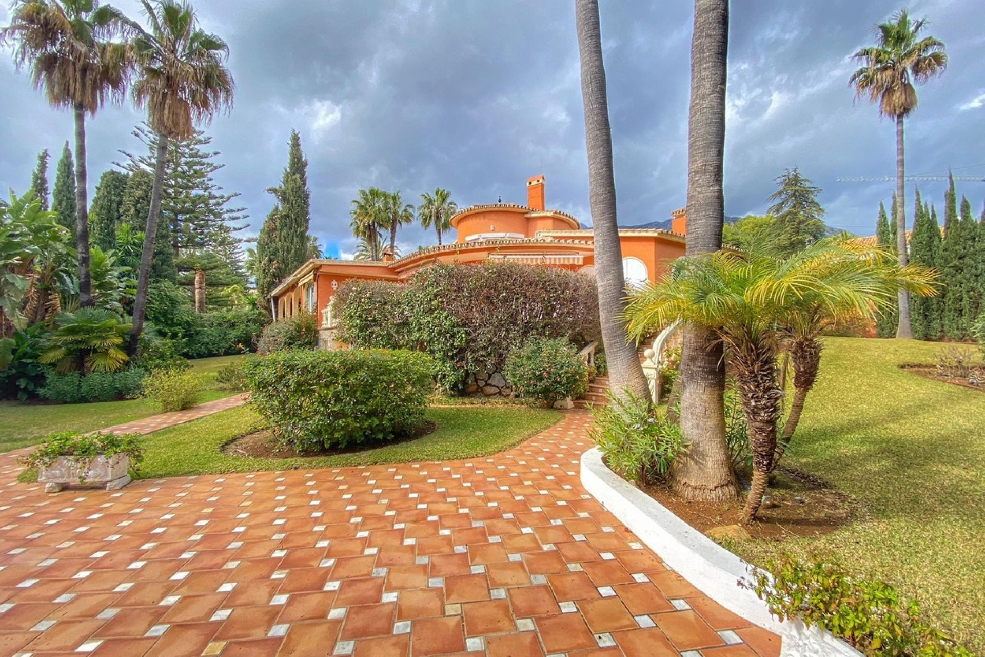 Rynek wtórny - Villa - Marbella - Nagüeles