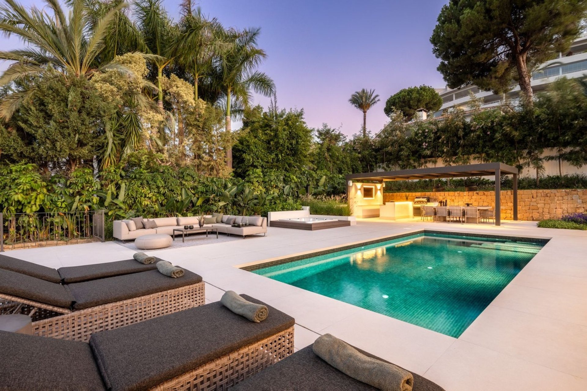 Rynek wtórny - Villa - Marbella - Nueva Andalucía