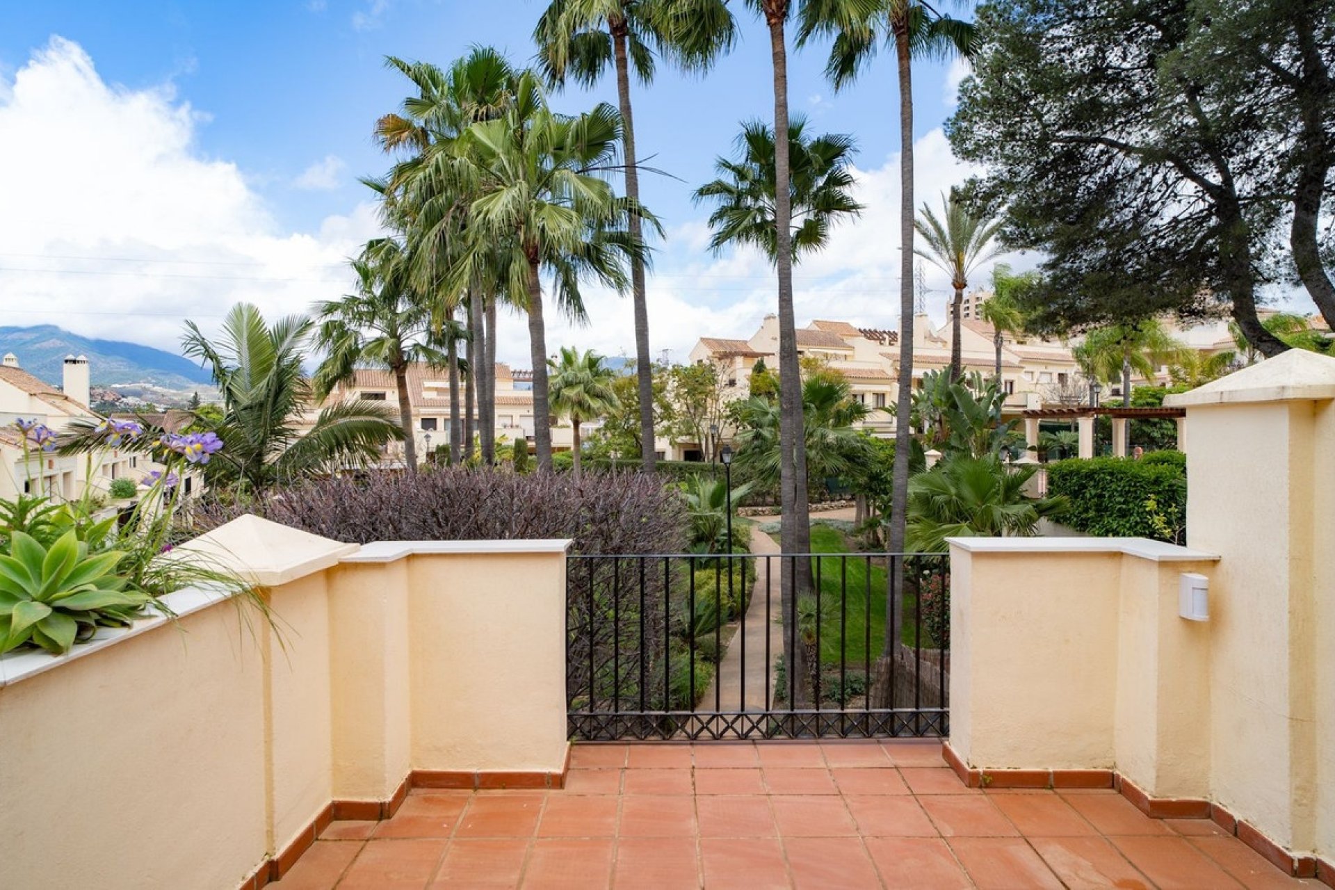 Rynek wtórny - Villa - Marbella - Nueva Andalucía