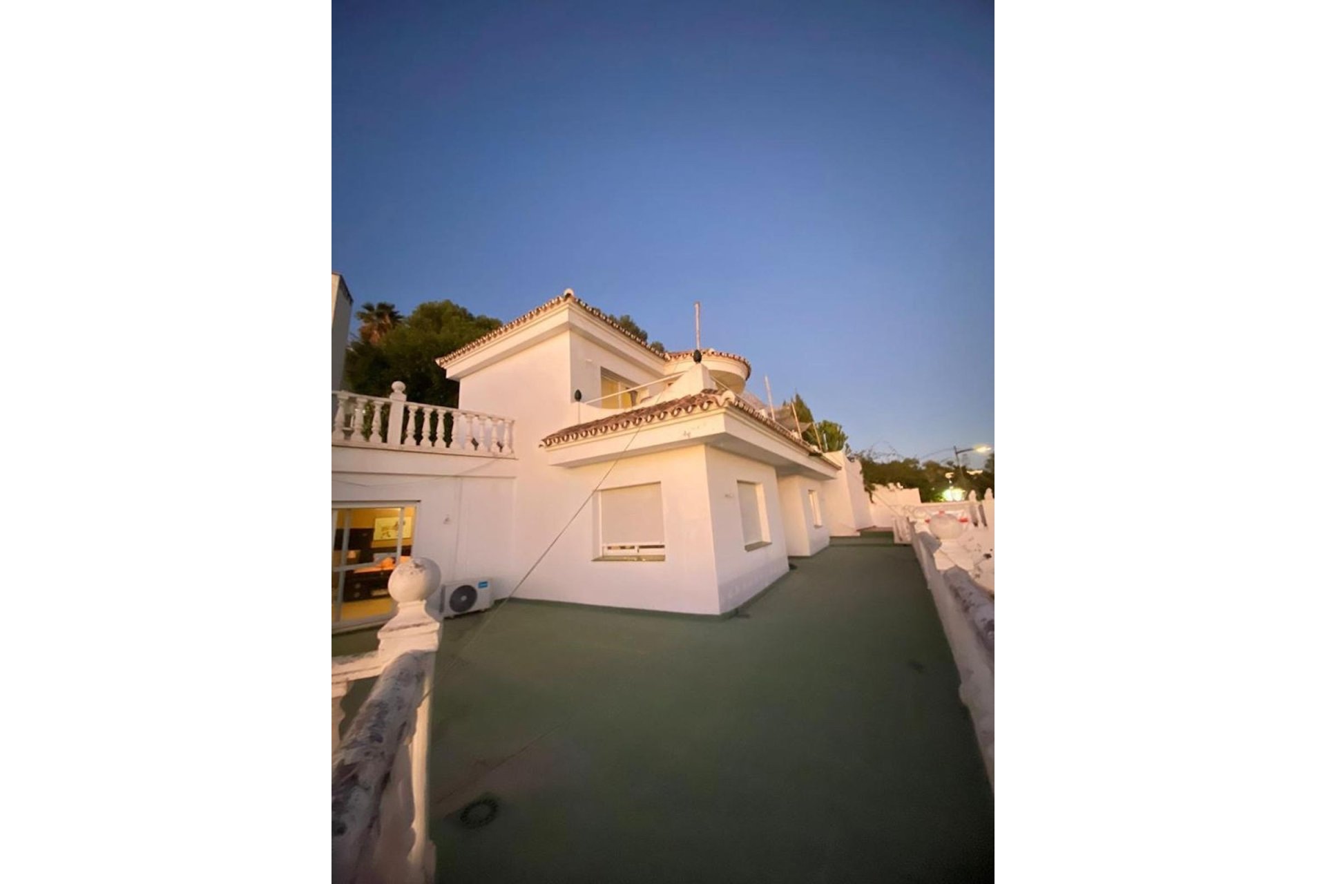 Rynek wtórny - Villa - Marbella - Nueva Andalucía