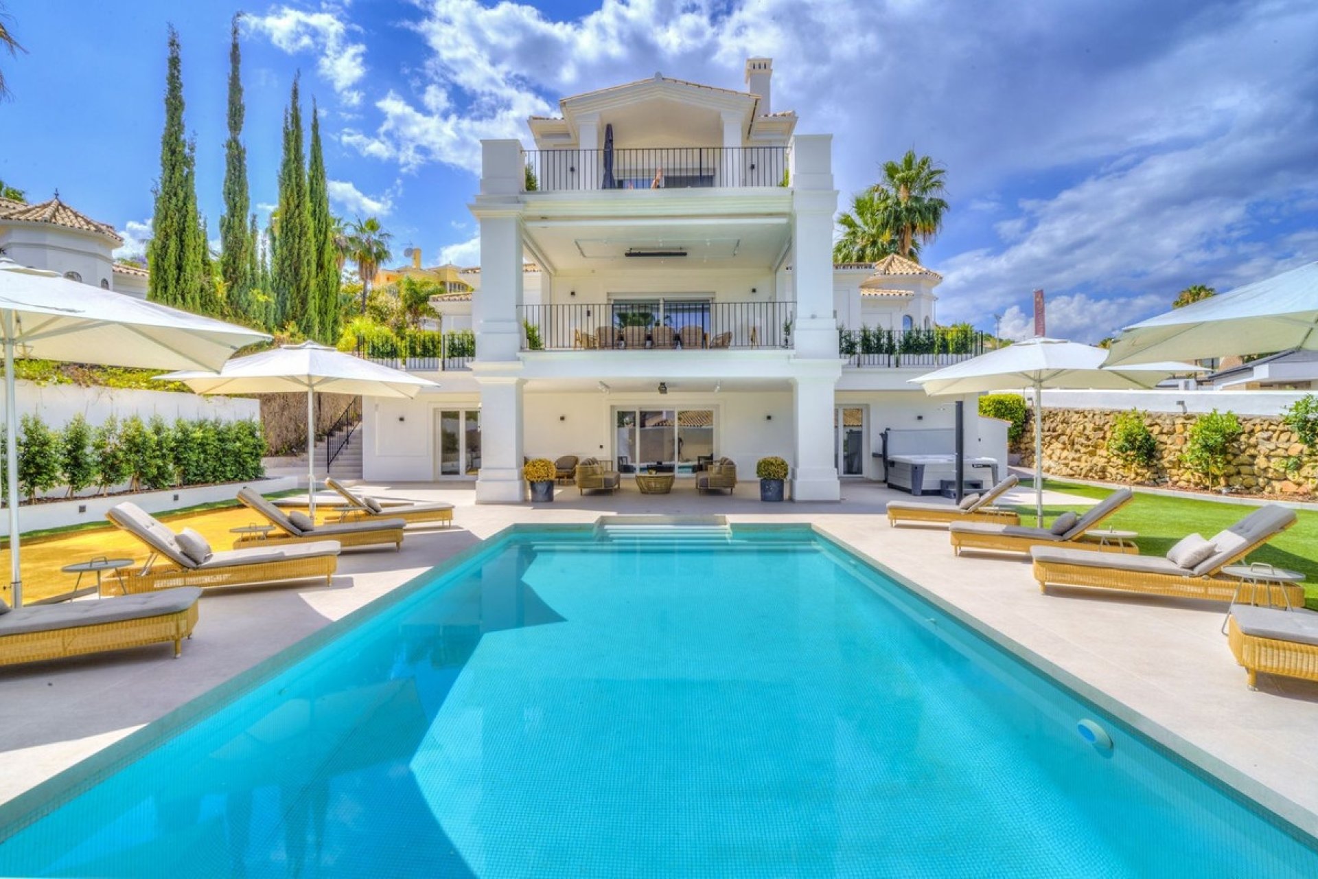 Rynek wtórny - Villa - Marbella - Nueva Andalucía